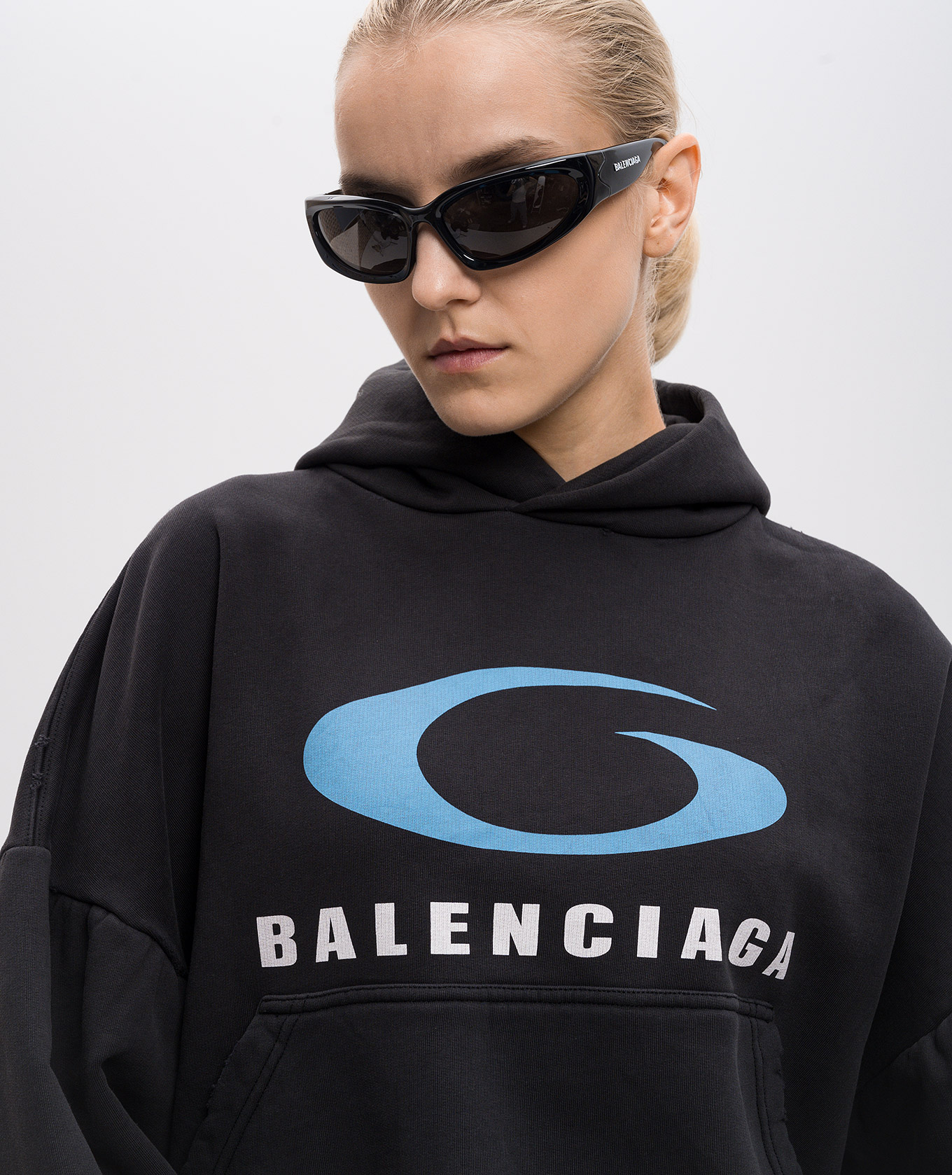 Balenciaga - Черные очки SWIFT OVAL 658745T0007 купить в Symbol