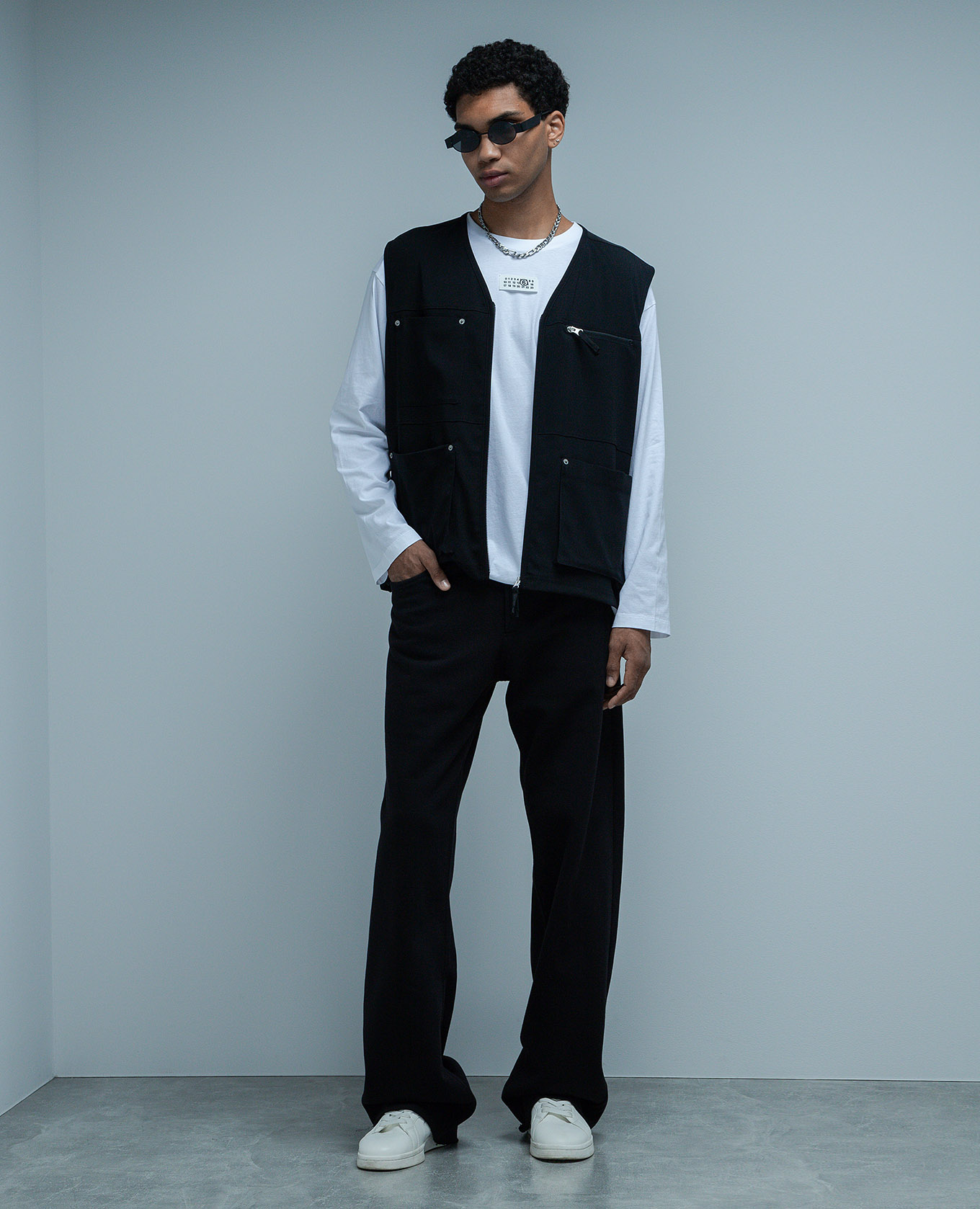 Maison Margiela MM6 - Чорний жилет SH0FB0001S78536 купити в Symbol